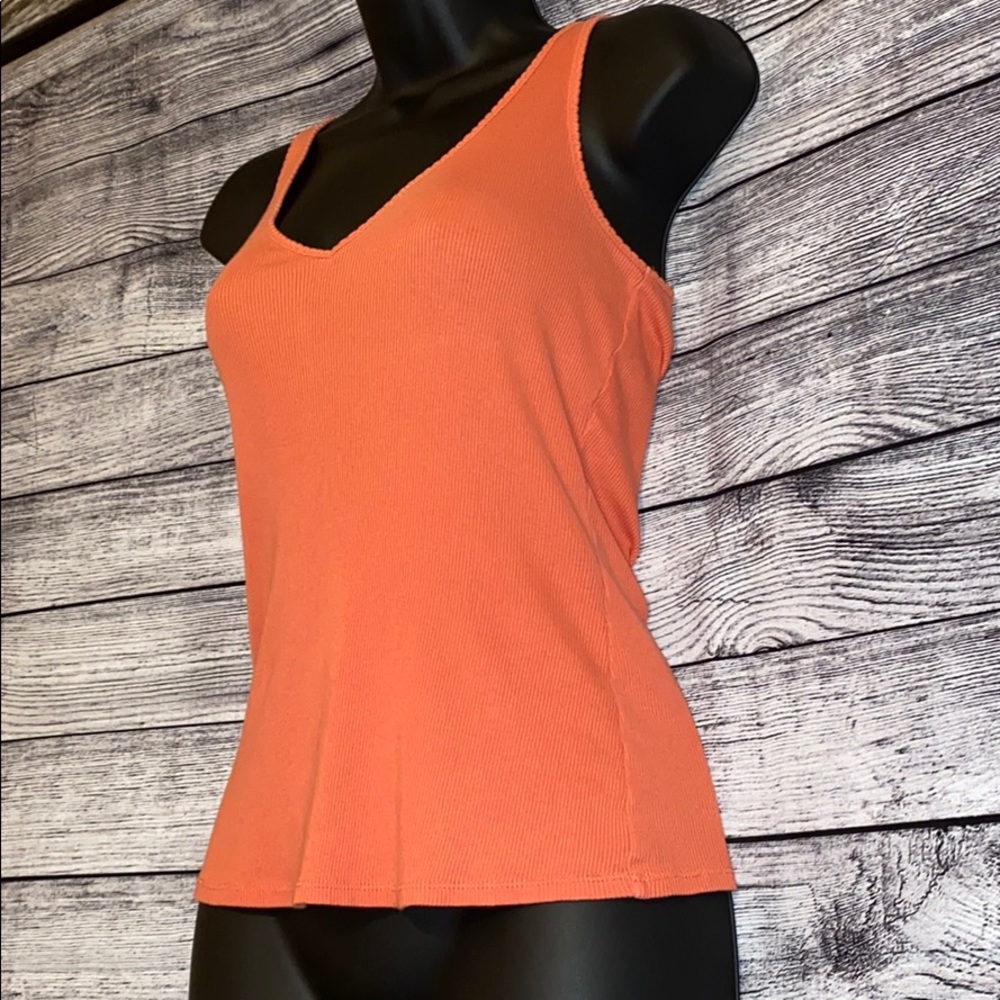 Express Delicate Double V tank - Picture 5 of 14